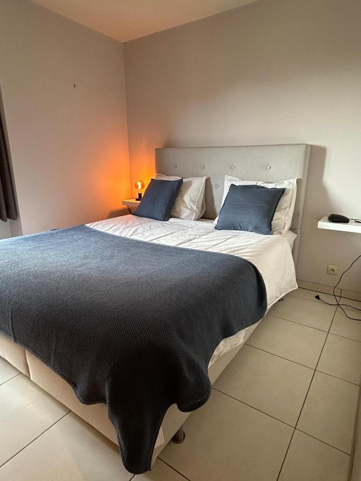 Huswell- Spacious 3-bedroom Duplex Apartment *